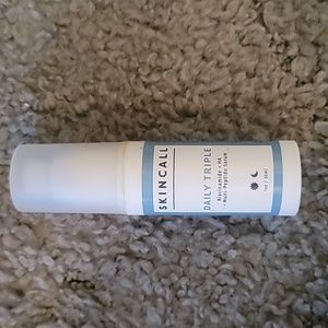 Skincare daily triple (Niacidinamide, HA, Multipeptide Serum) used once.